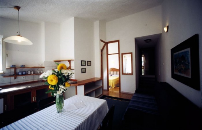 Apartamenti Bojana: A6 - 2+2 