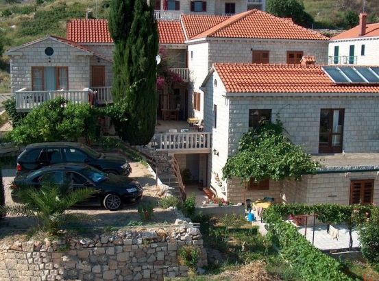 Sokolovi Dvori (SD Kuća)