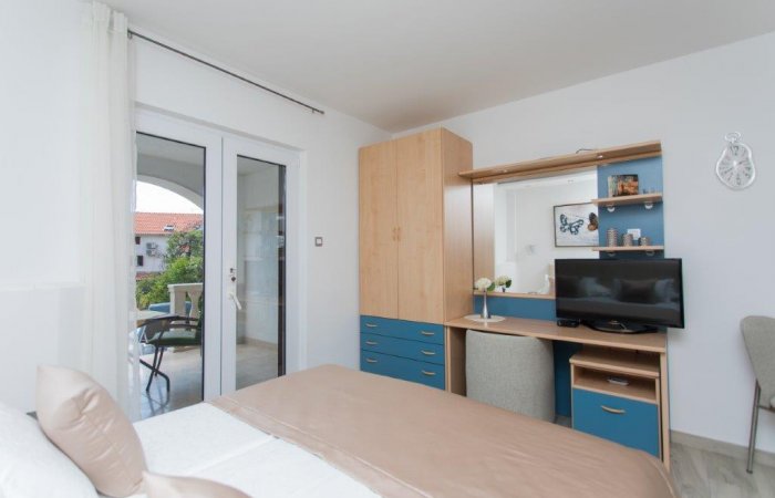 Villa Nena: A6 - A2 