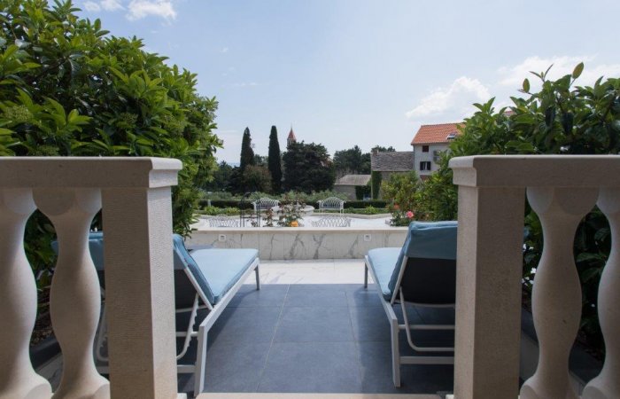 Villa Nena: A6 - A2 